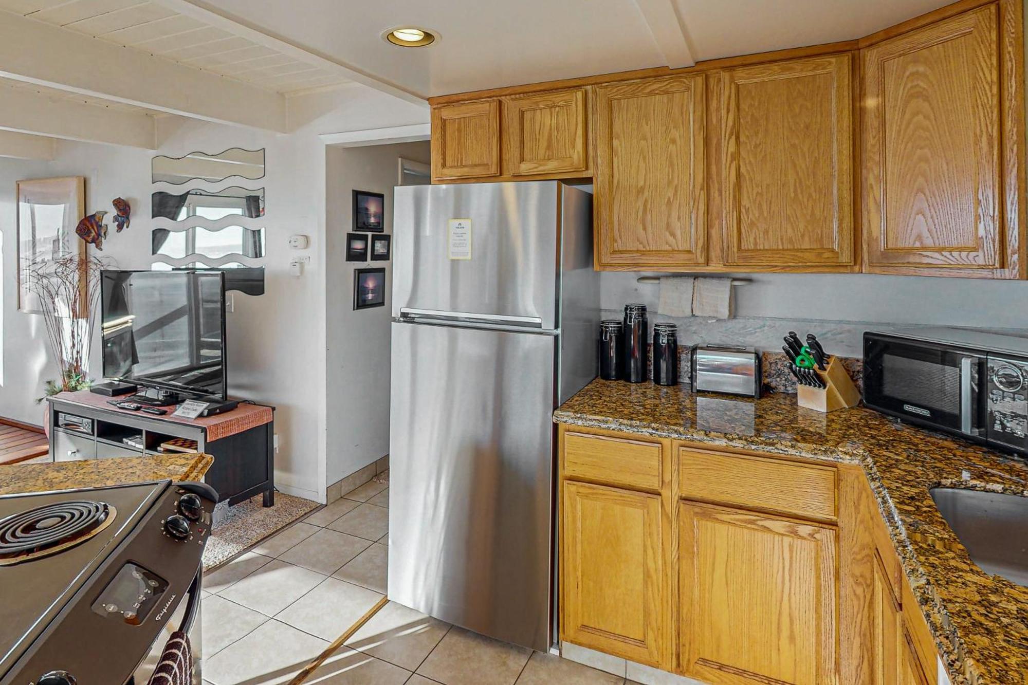Sebastian'S Crib Condo Линкольн-Сити Экстерьер фото