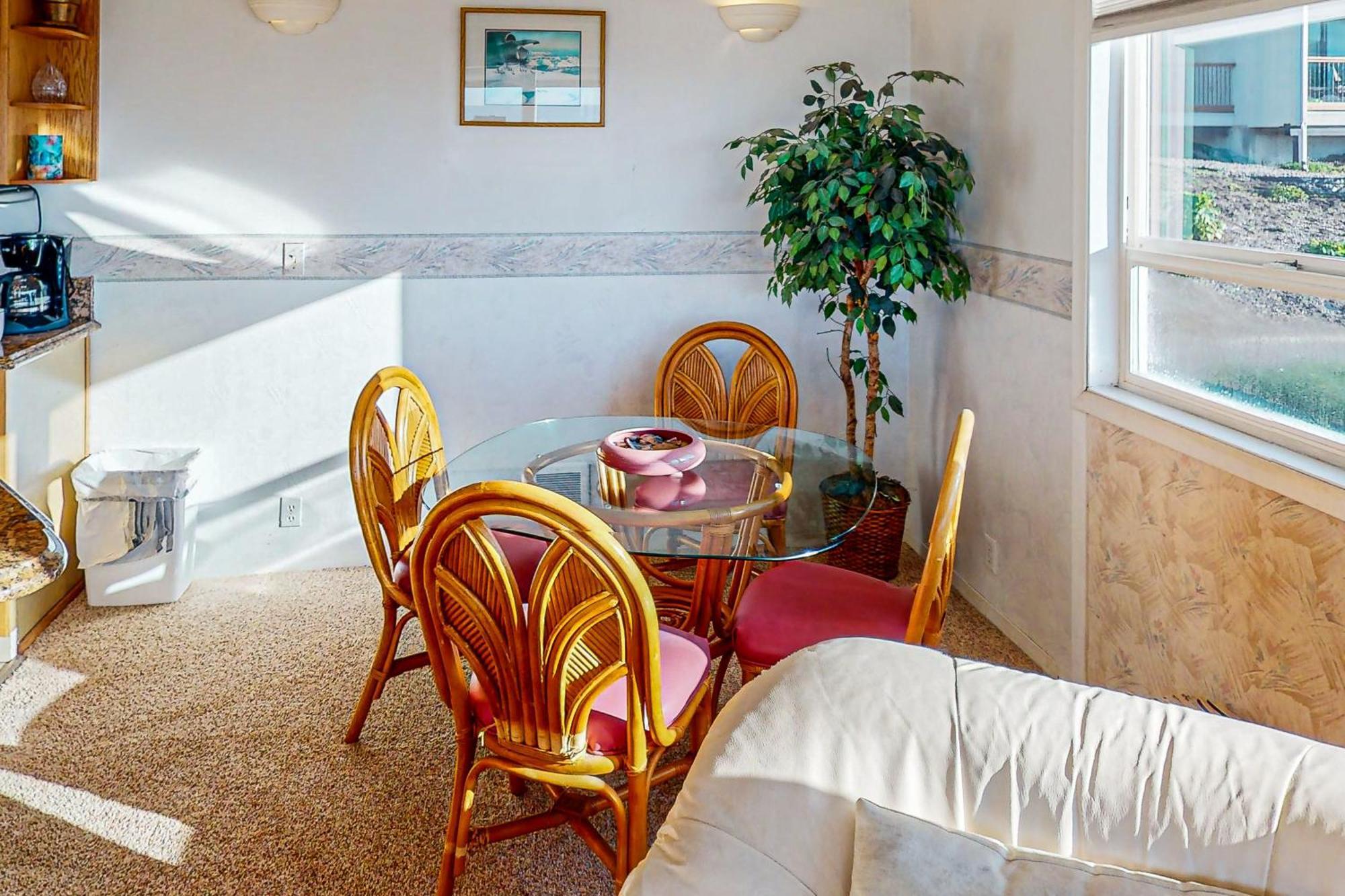 Sebastian'S Crib Condo Линкольн-Сити Экстерьер фото