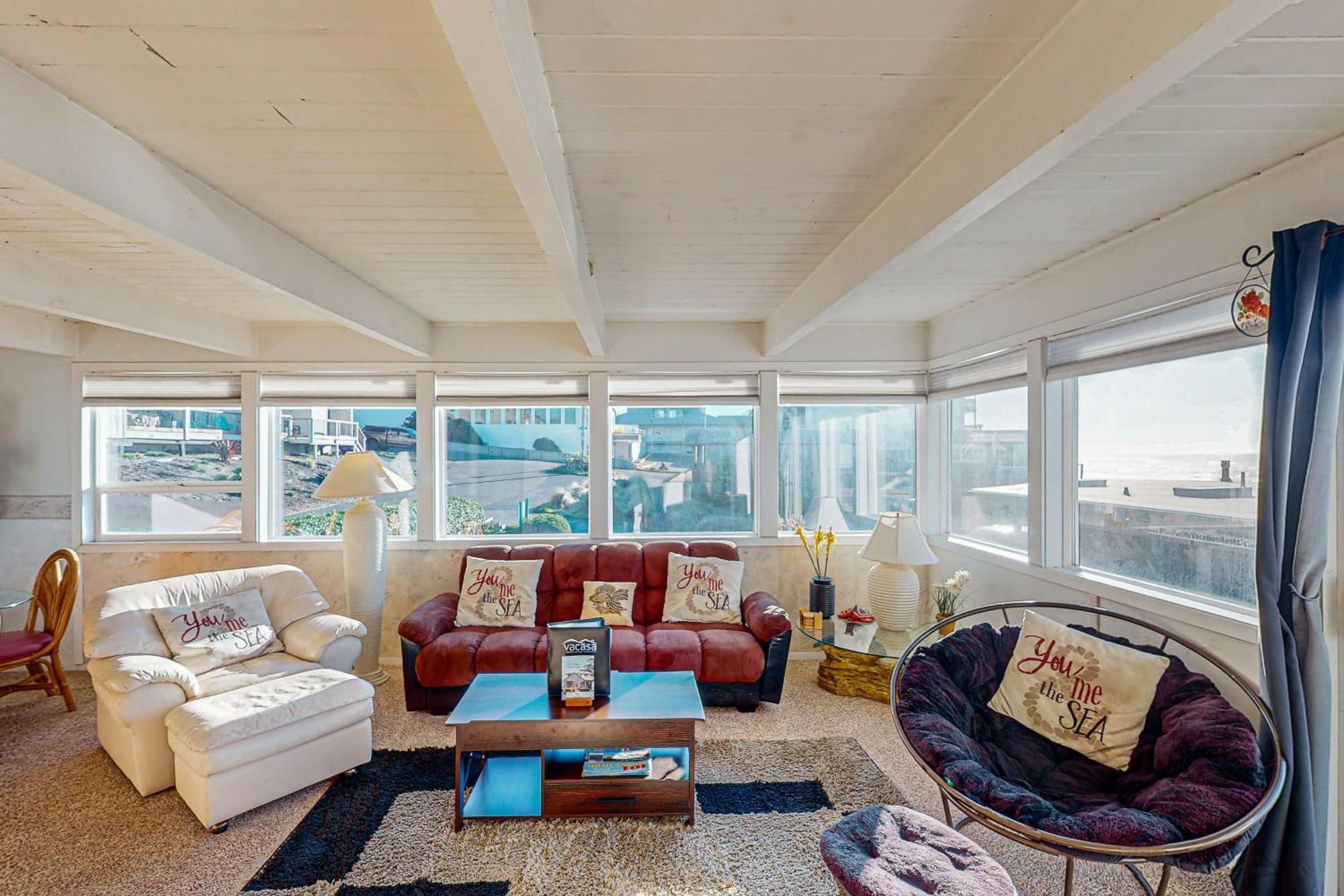 Sebastian'S Crib Condo Линкольн-Сити Экстерьер фото